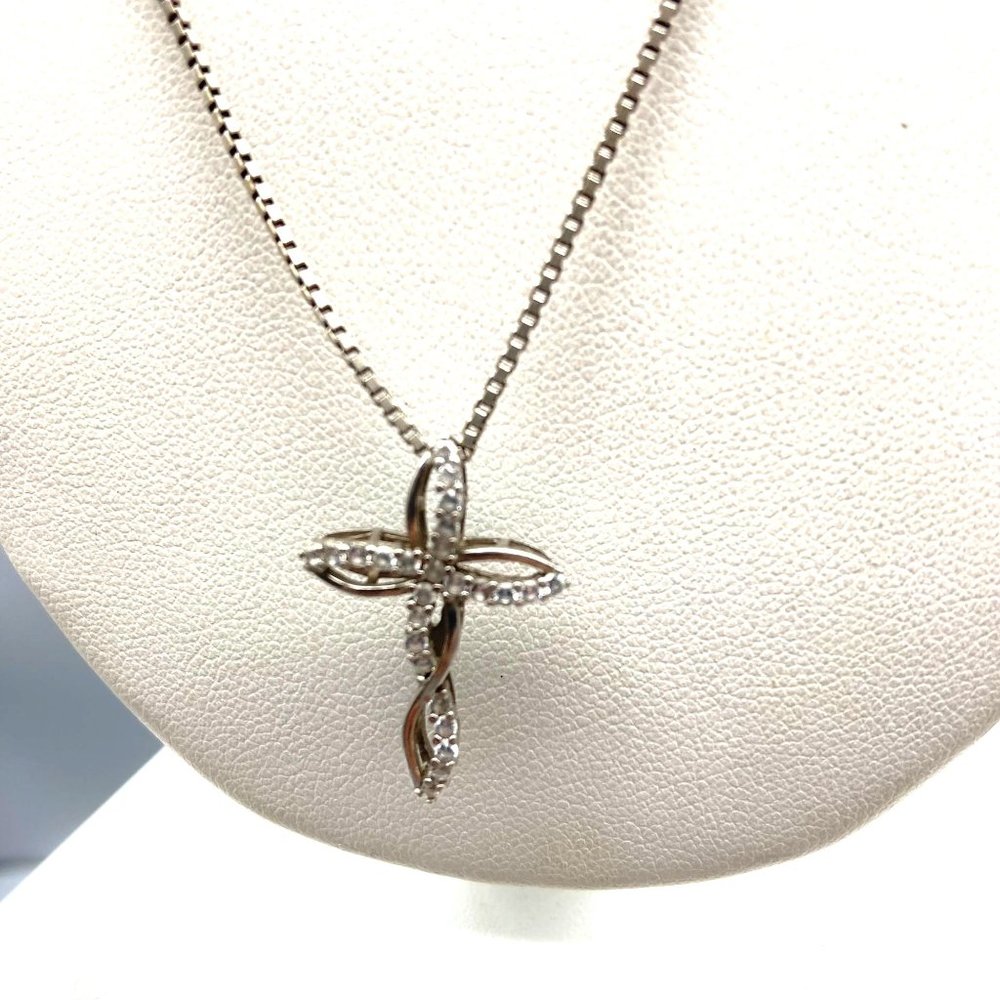 Sterling Silver CZ Twist Cross Pendant Necklace, SN 925 on Sterling Italy Box